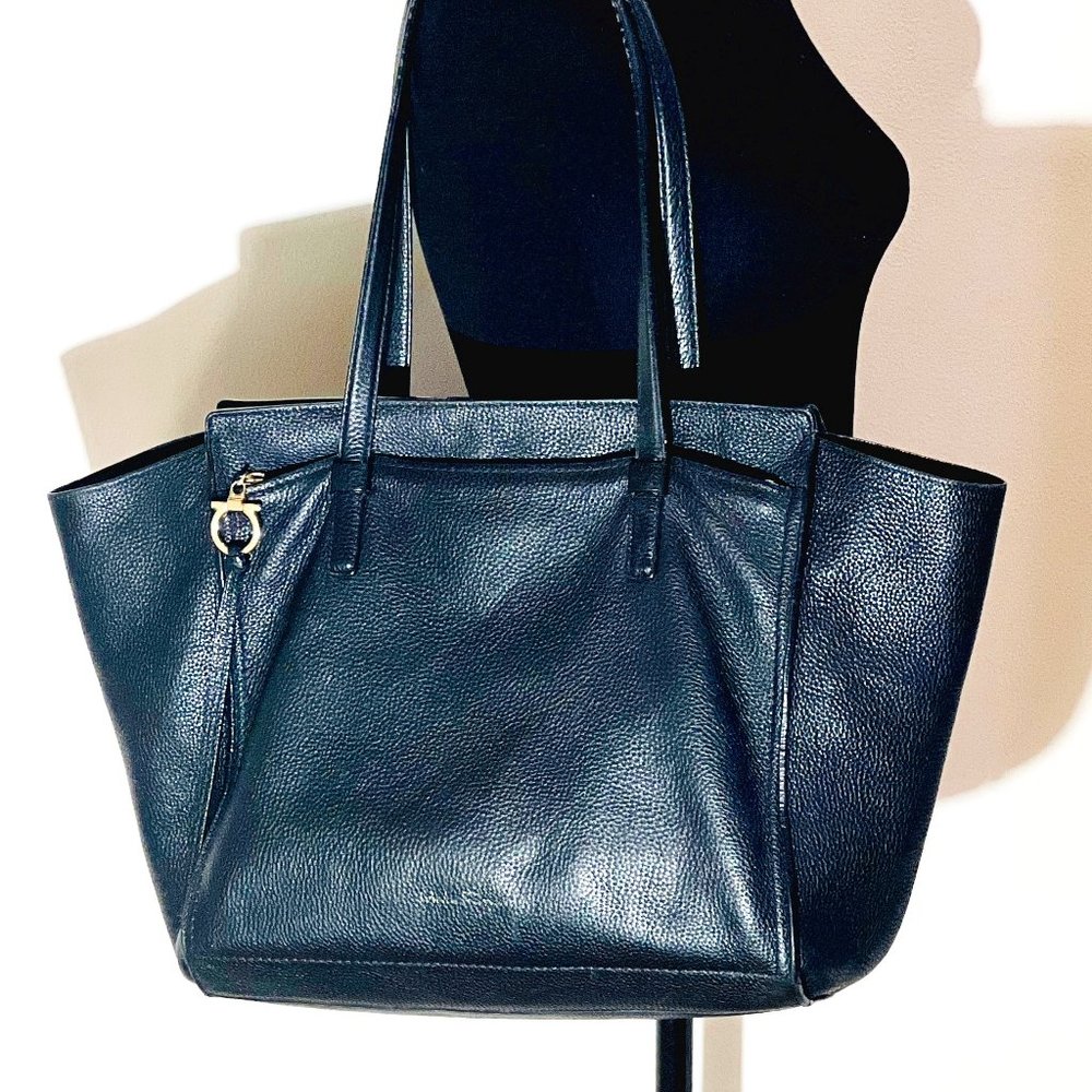 AUTHENTIC: Salvatore Ferragamo Amy Top Handle Tote Bag